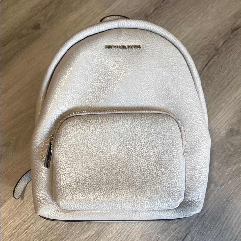 Michael Kors Erin Pearl Grey Pebbled Leather MD Backpack